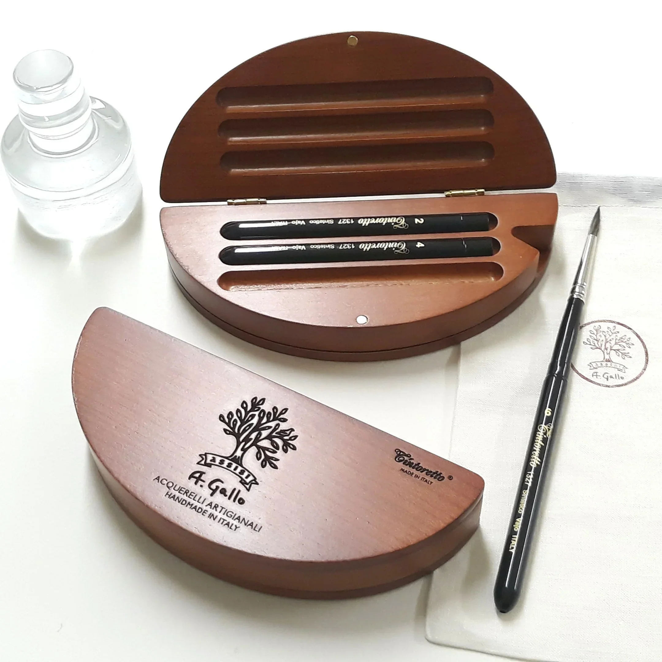 Artisan cherry wood palette with Brushes - Image 4